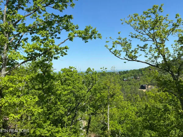 $824,900 | 1974 Timber Ridge Way, Sevierville, TN 37876