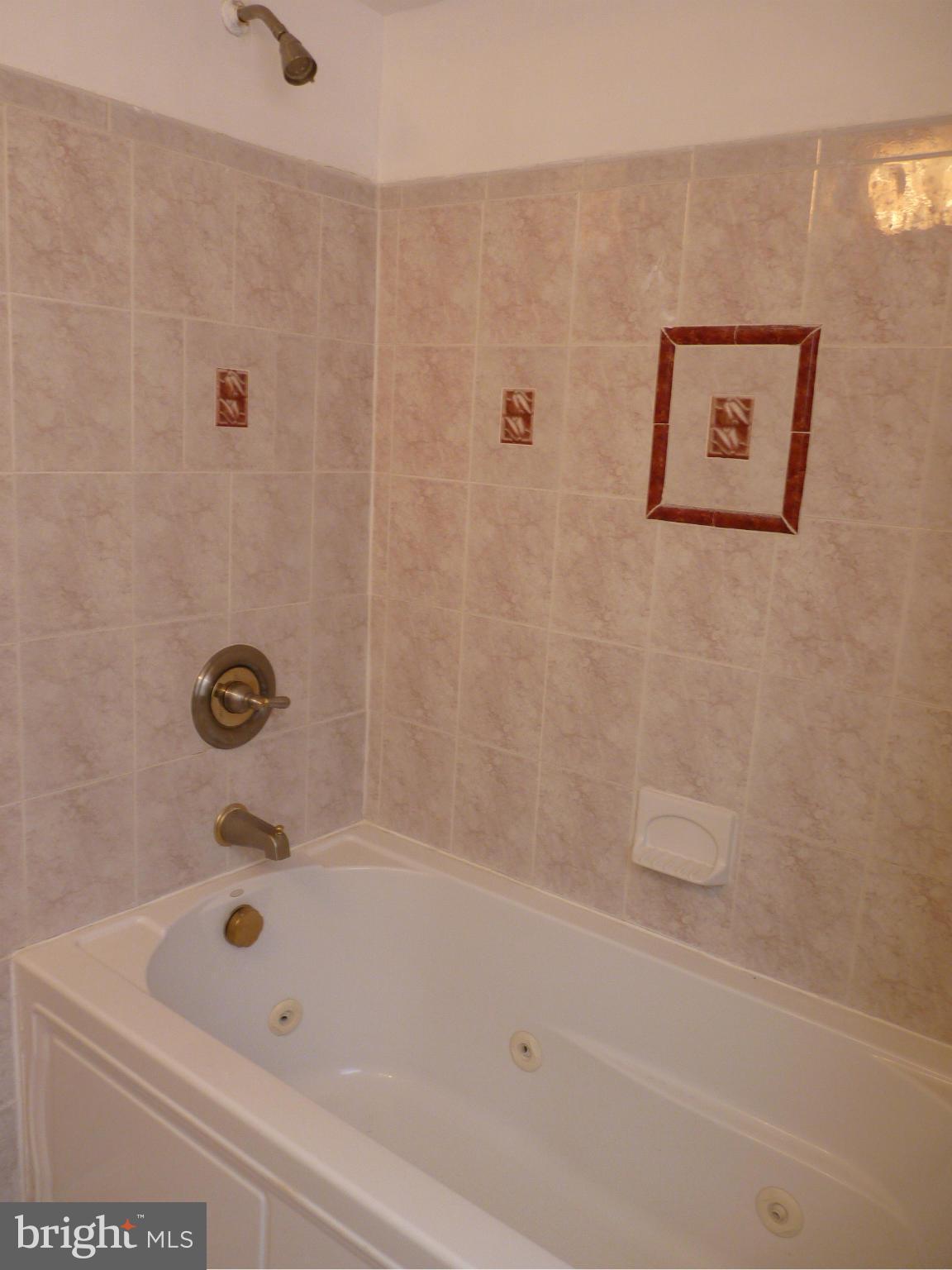 1551 Gleneagle Road Baltimore, MD 21239 - Photo 20 of 30 Upstairs Bath