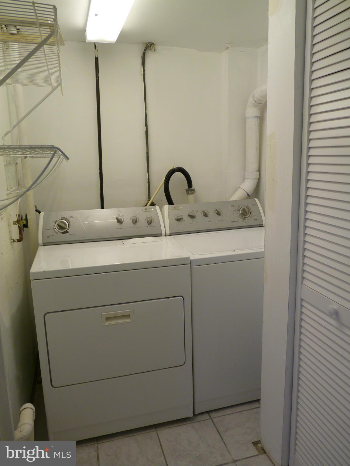 1551 Gleneagle Road Baltimore, MD 21239 - Photo 25 of 30 Laundry Room