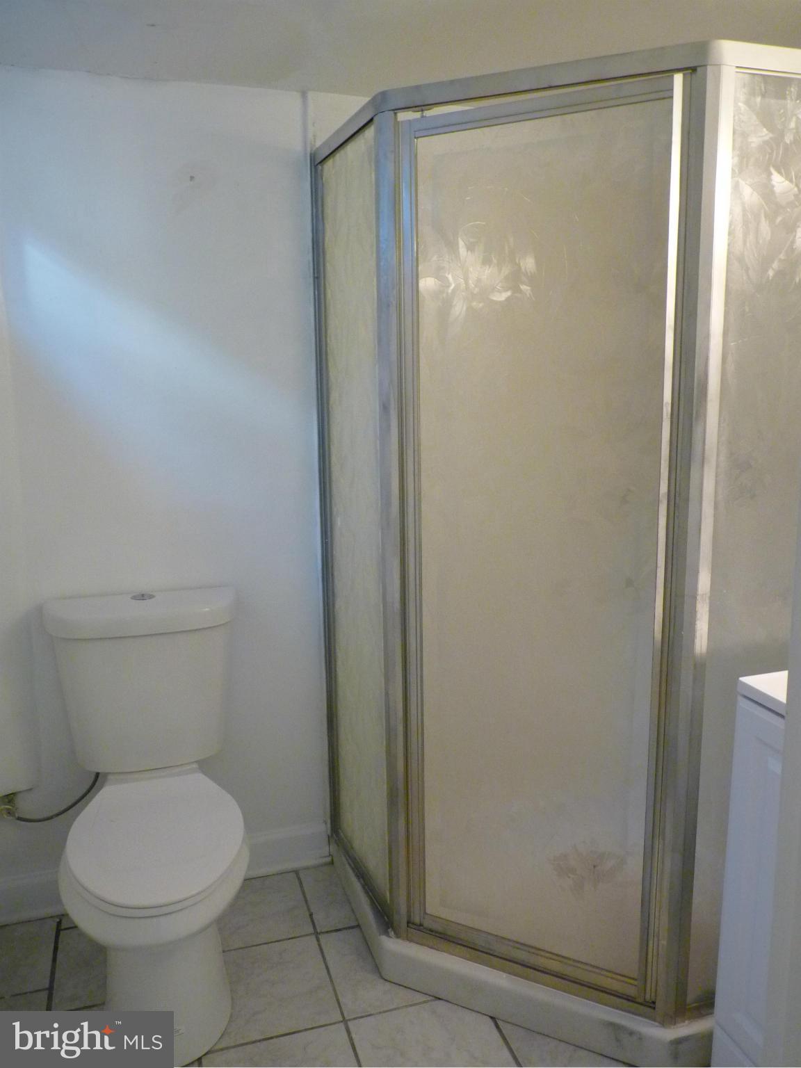 1551 Gleneagle Road Baltimore, MD 21239 - Photo 26 of 30 2nd Bath