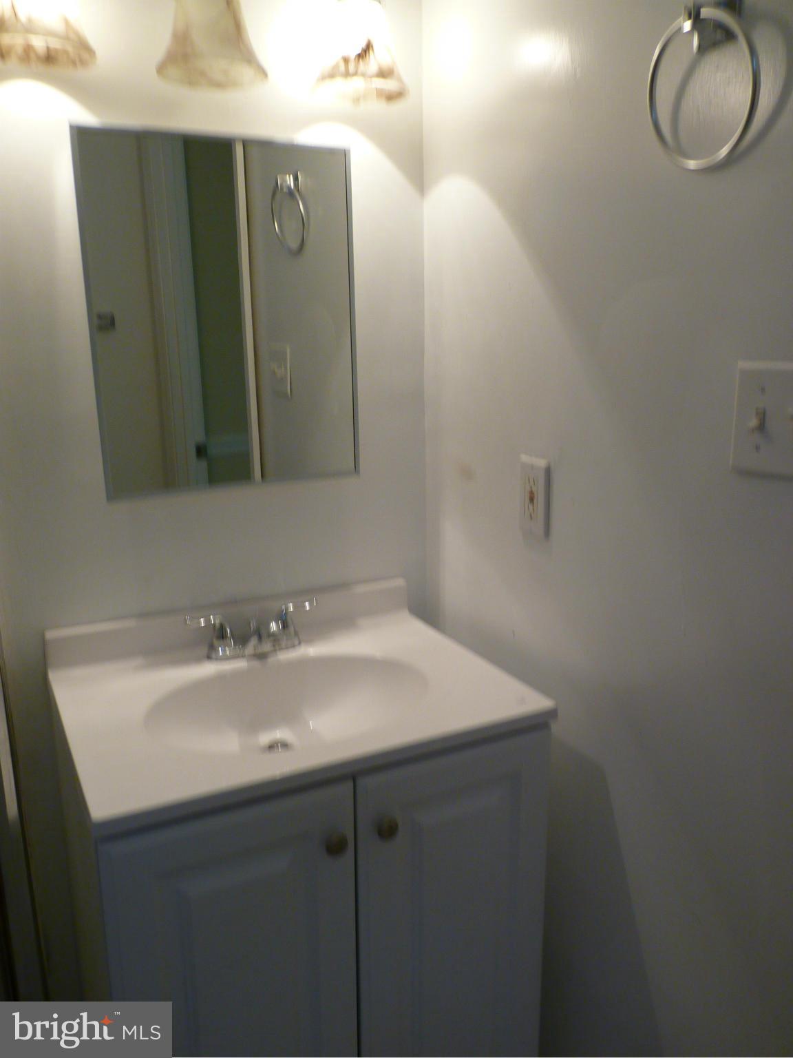 1551 Gleneagle Road Baltimore, MD 21239 - Photo 27 of 30 2nd Bath