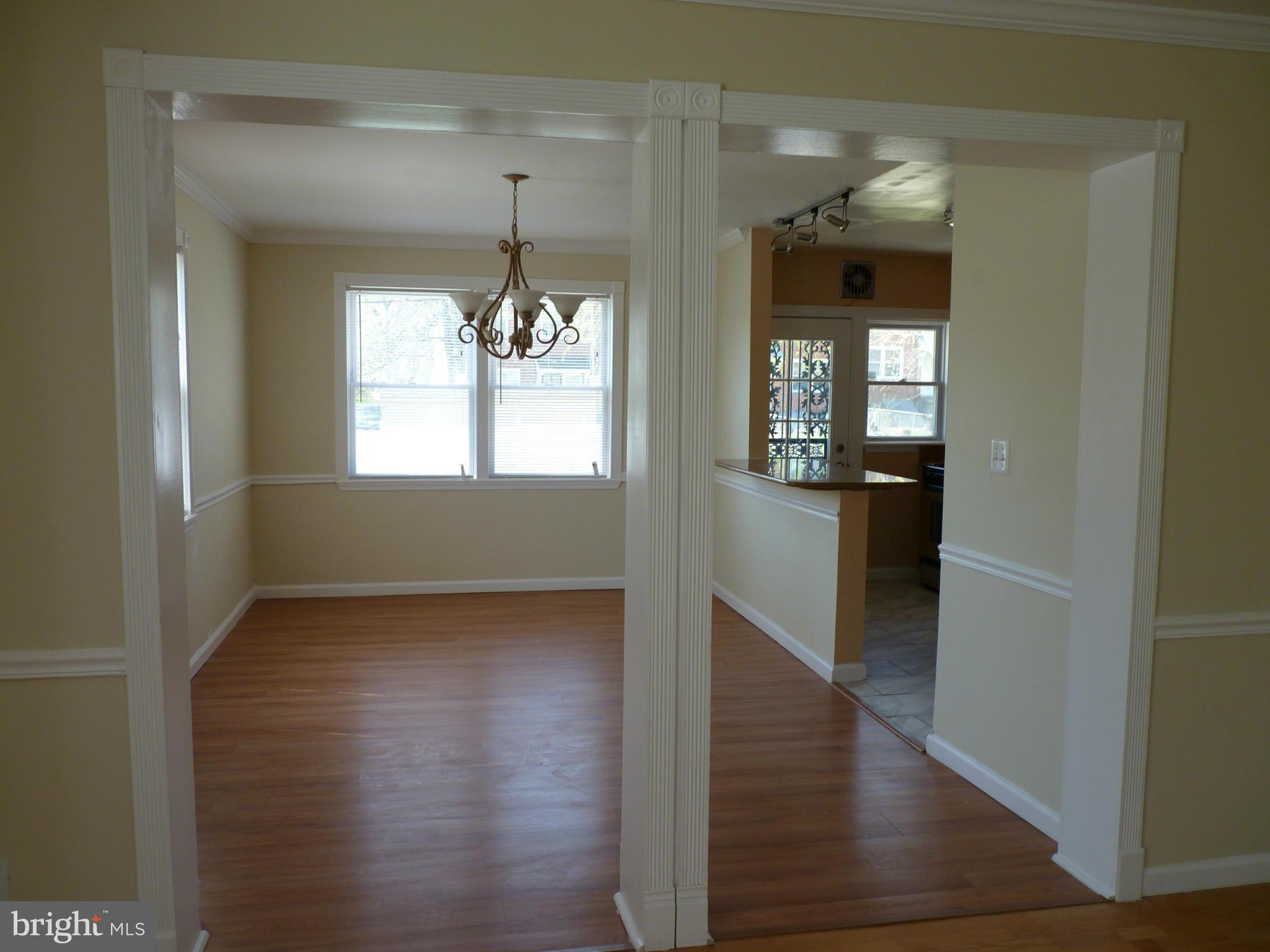 1551 Gleneagle Road Baltimore, MD 21239 - Photo 8 of 30 Dining Room