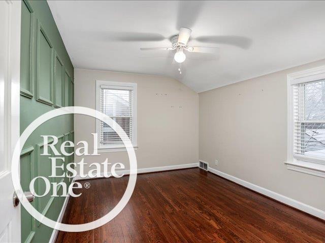 1200 Roslyn Road Grosse Pointe, MI 48236 - Photo 20 of 31 50139075-068873EC-934F-4F2E-A6AD-E82F13997388.JPG
