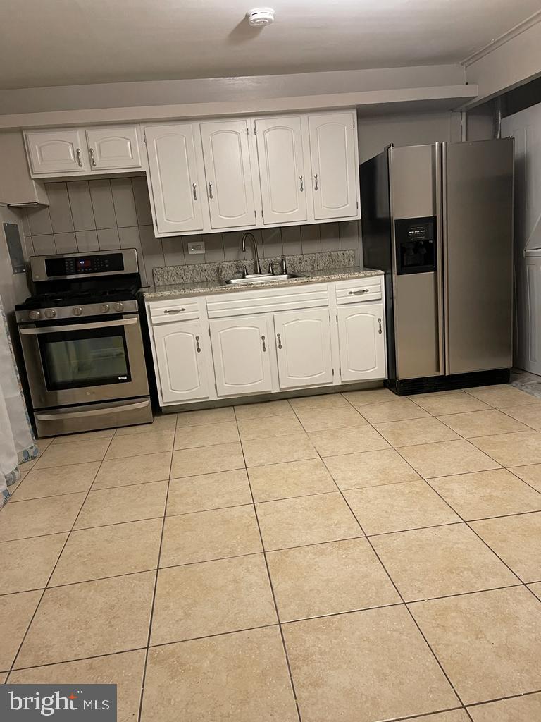 3183 Bero Road Halethorpe, MD 21227 - Photo 3 of 18