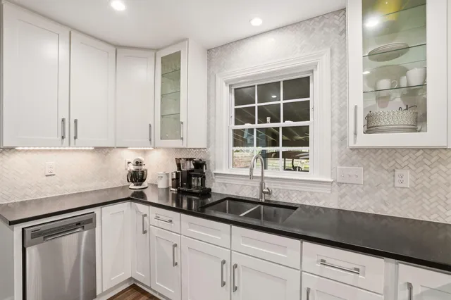 $700,000 | 5210 Ashcroft Avenue, North Charleston, SC 29405