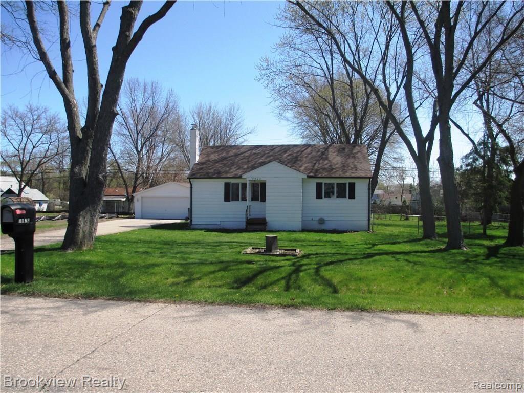 3023 Emmons Avenue Rochester Hills, MI 48307 - Photo 1 of 17
