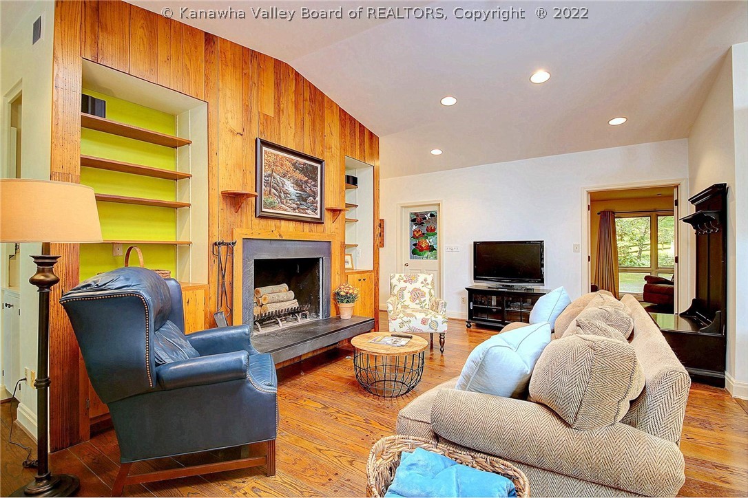 641 Holly Road Charleston, WV 25314 - Photo 16 of 49 Gallery Image 16