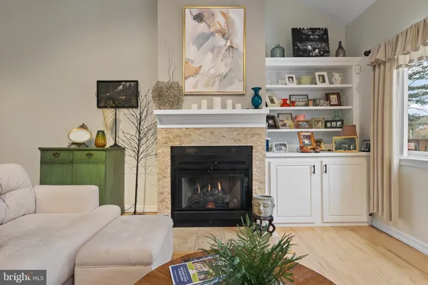 $390,000 | 24 Jacob Court, Ewing, NJ 08628