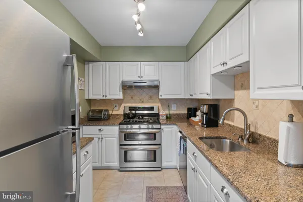 $390,000 | 24 Jacob Court, Ewing, NJ 08628