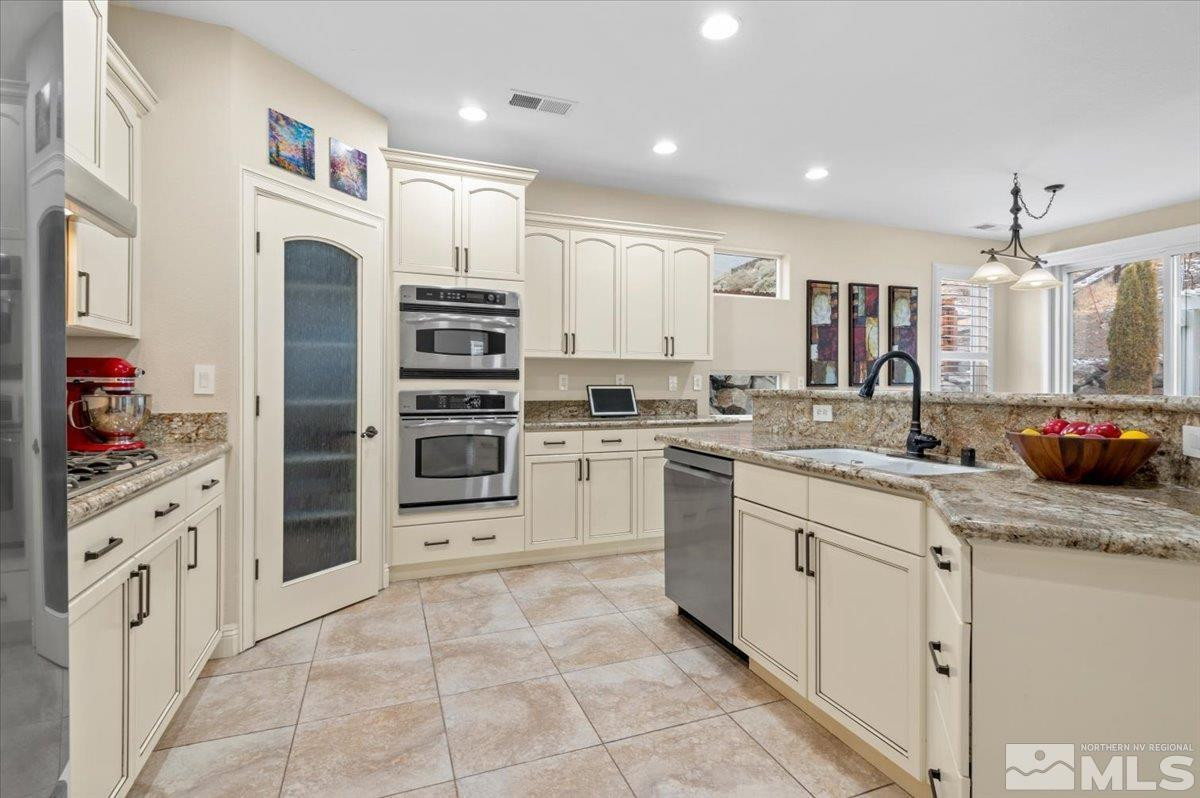 7300 Hurst Park Road Reno, NV 89502 - Photo 14 of 40 Photo 14