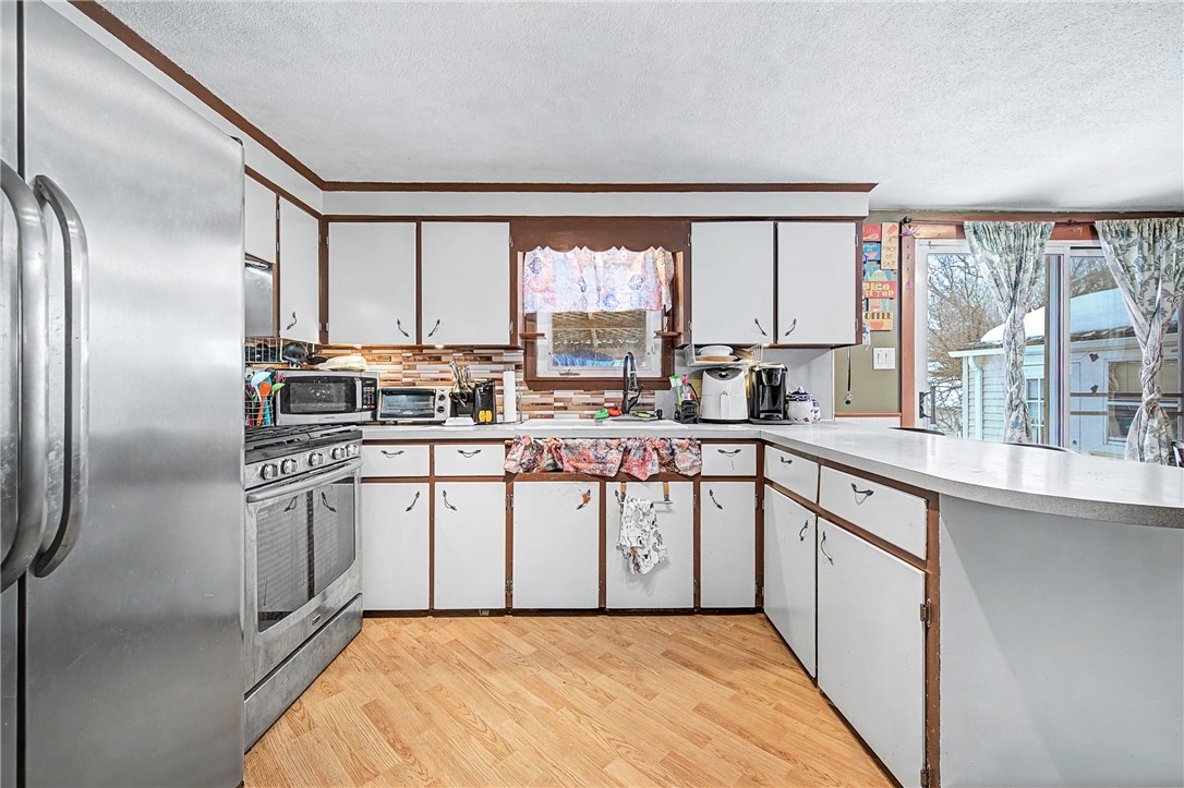 374 Thibeault Avenue Woonsocket, RI 02895 - Photo 14 of 31