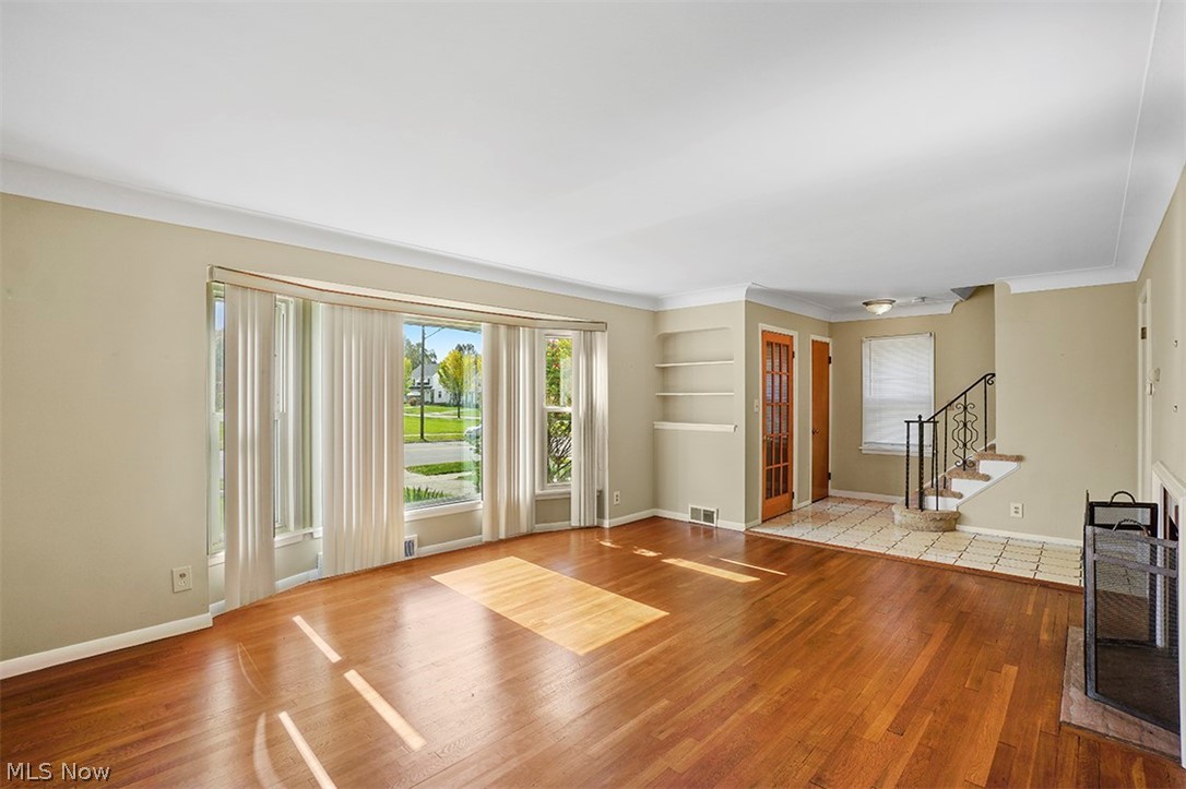 3961 Silsby Road Cleveland, OH 44118 - Photo 5 of 29 Gallery Image 5