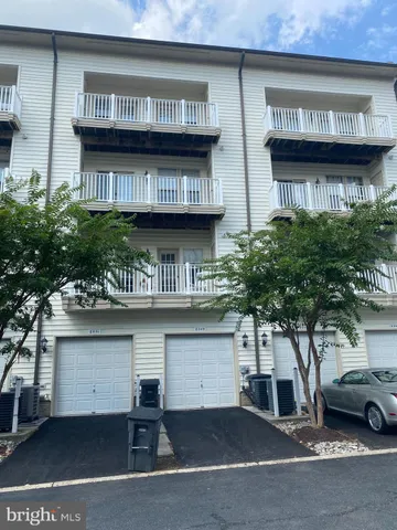 $2,800 | 8049 Crescent Park Drive, Gainesville, VA 20155