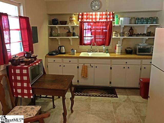 336 Right Fork Road Pickens, SC 29671 - Photo 7 of 23