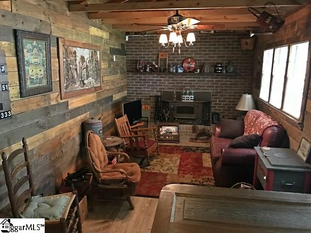 336 Right Fork Road Pickens, SC 29671 - Photo 8 of 23