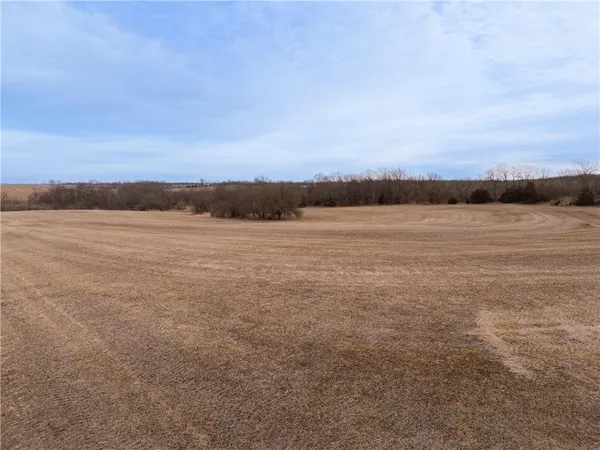 $728,500 | 2 State Road, Trenton, MO 64683