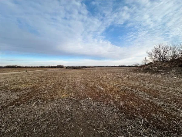 $728,500 | 2 State Road, Trenton, MO 64683