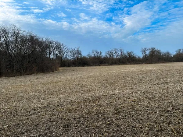 $728,500 | 2 State Road, Trenton, MO 64683