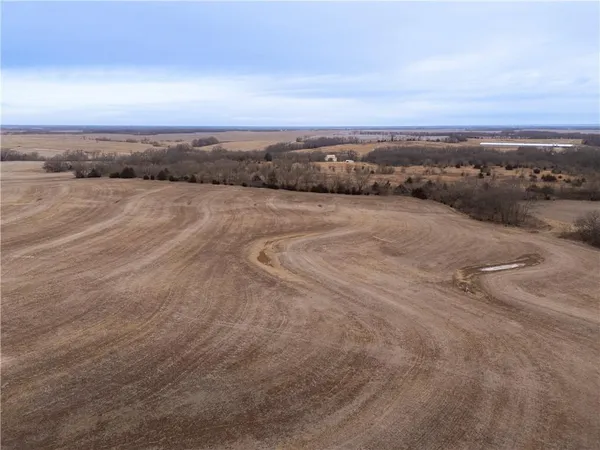 $728,500 | 2 State Road, Trenton, MO 64683