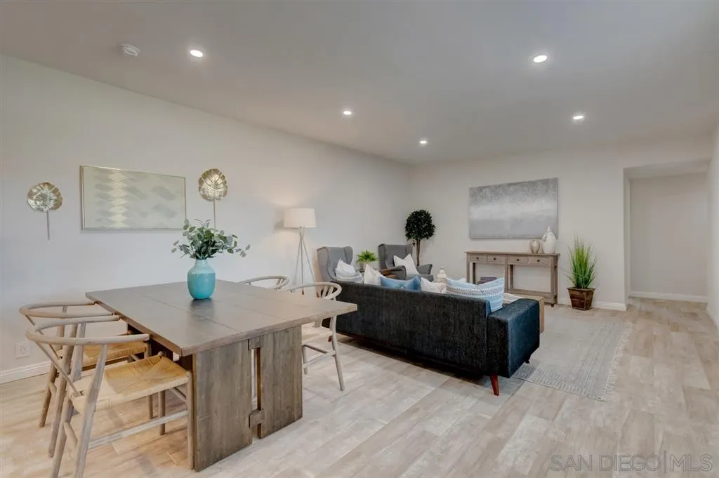 2578 Granada Circle Spring Valley, CA 91977 - Photo 2 of 25 Gallery Image 2