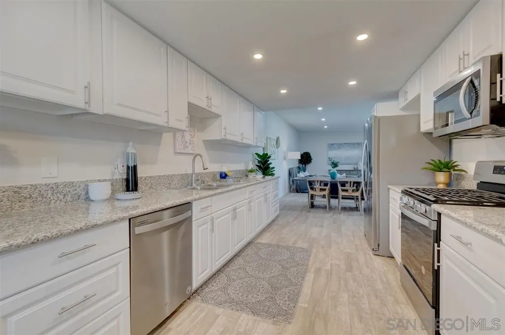 2578 Granada Circle Spring Valley, CA 91977 - Photo 5 of 25 Gallery Image 5