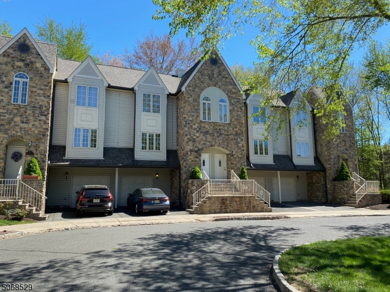 15 Starling Way Berkeley Heights, NJ 07922 - Photo 6 of 21 a front view of a house with garden