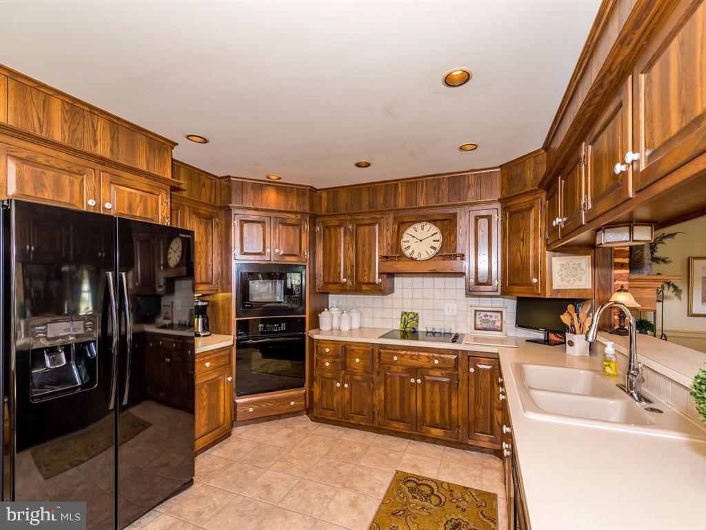 2161 Brockton Road Lancaster, PA 17601 - Photo 12 of 32 Gallery Image 12