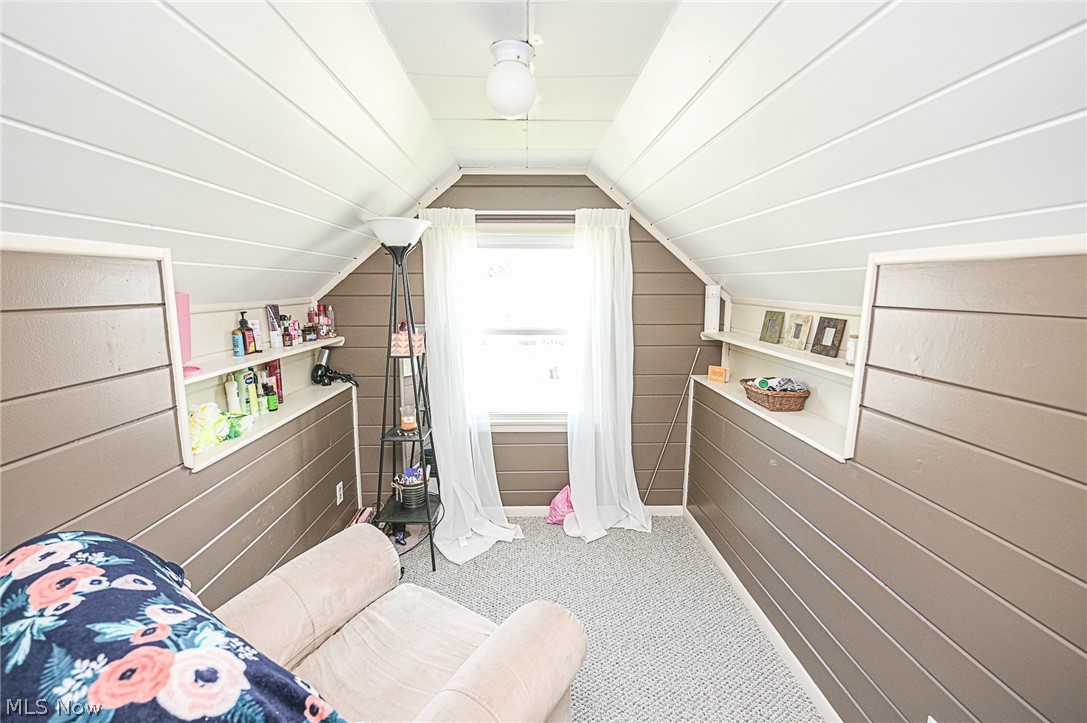 386 Clarmont Road Willowick, OH 44095 - Photo 20 of 26 SITTING ROOM ATTACHED TO MASTER BR