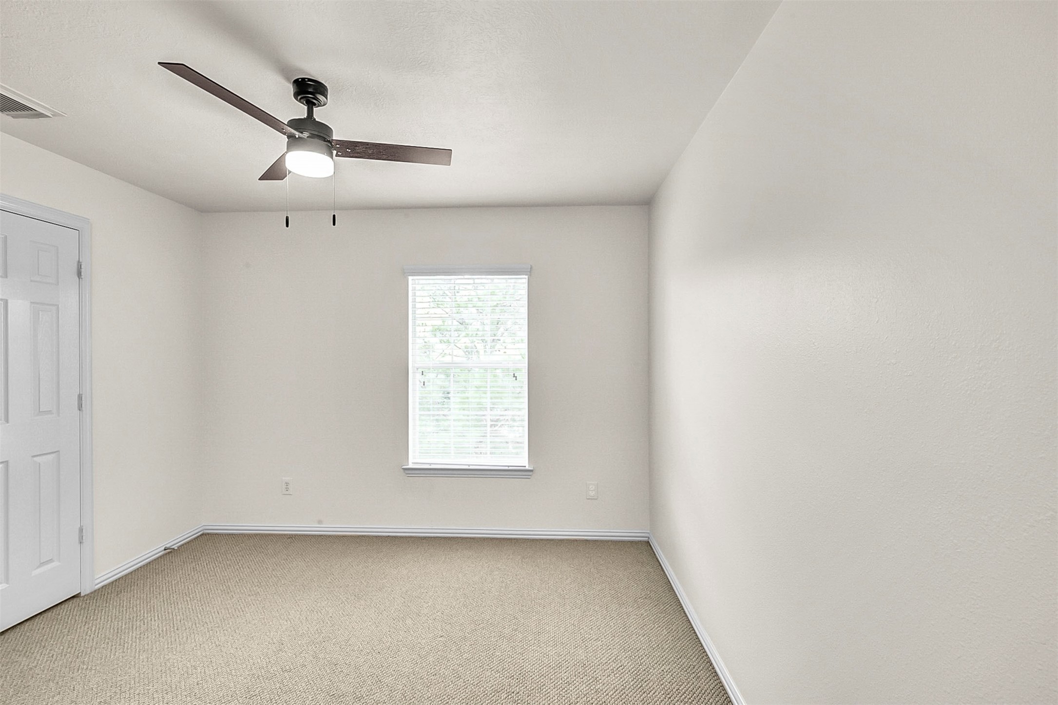 10 Chippewa Trail Spring, TX 77389 - Photo 31 of 46 Bedroom 3