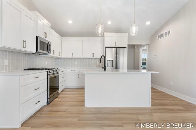 $474,900 | 3617 Teton Drive, Hudsonville, MI 49426