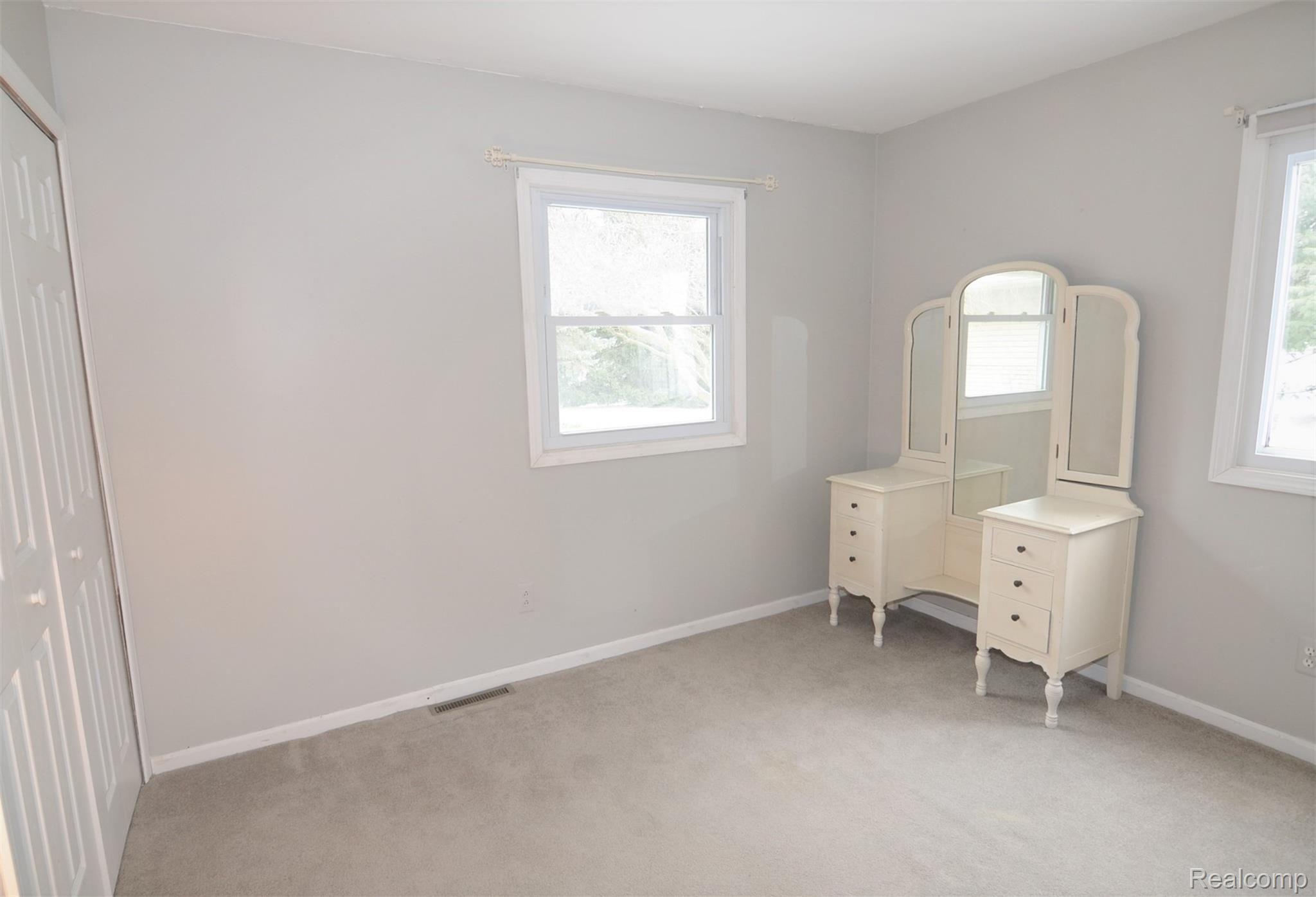 750 East Davis Road Howell, MI 48843 - Photo 11 of 21 DREAMY BEDROOMS