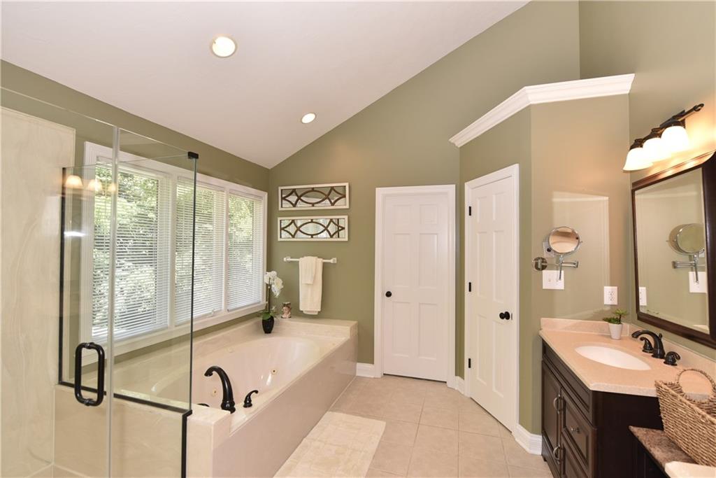 12300 Bridgewater Road Indianapolis, IN 46256 - Photo 12 of 24