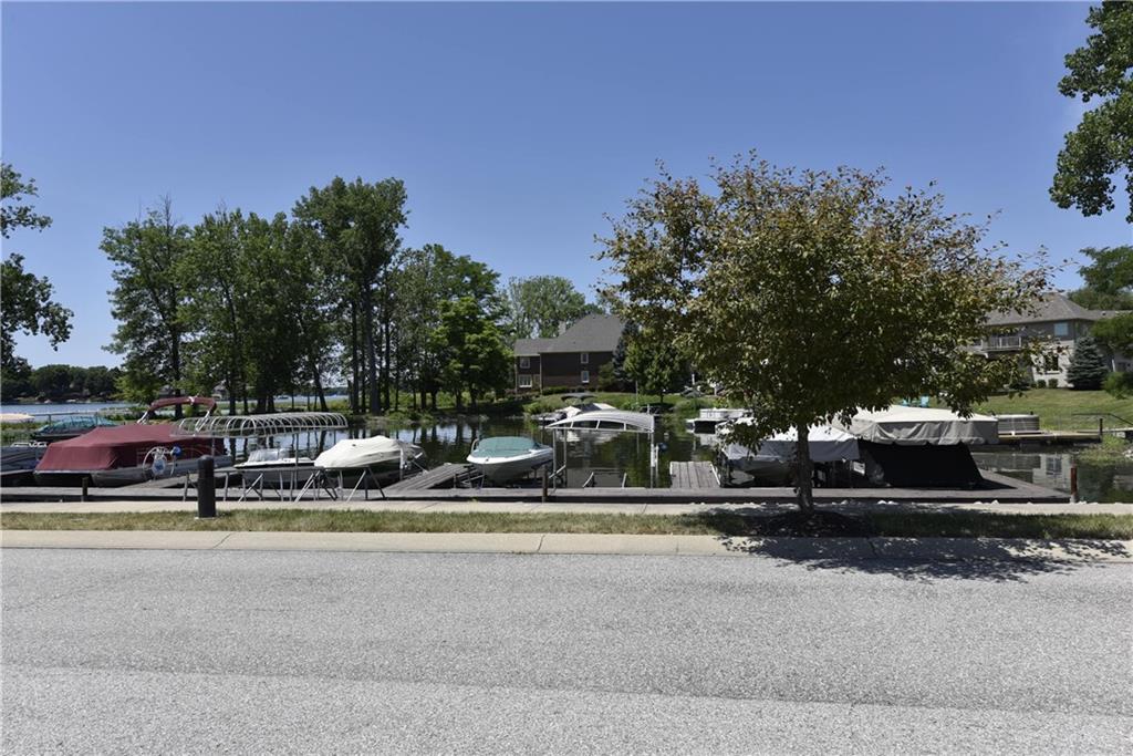 12300 Bridgewater Road Indianapolis, IN 46256 - Photo 24 of 24