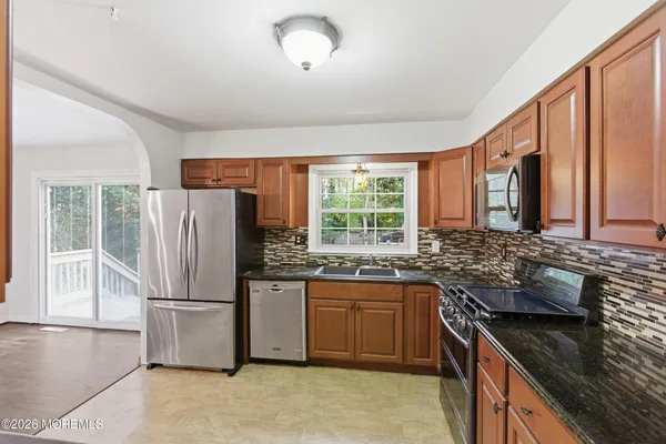 $3,500 | 536 River Drive, Toms River, NJ 08753