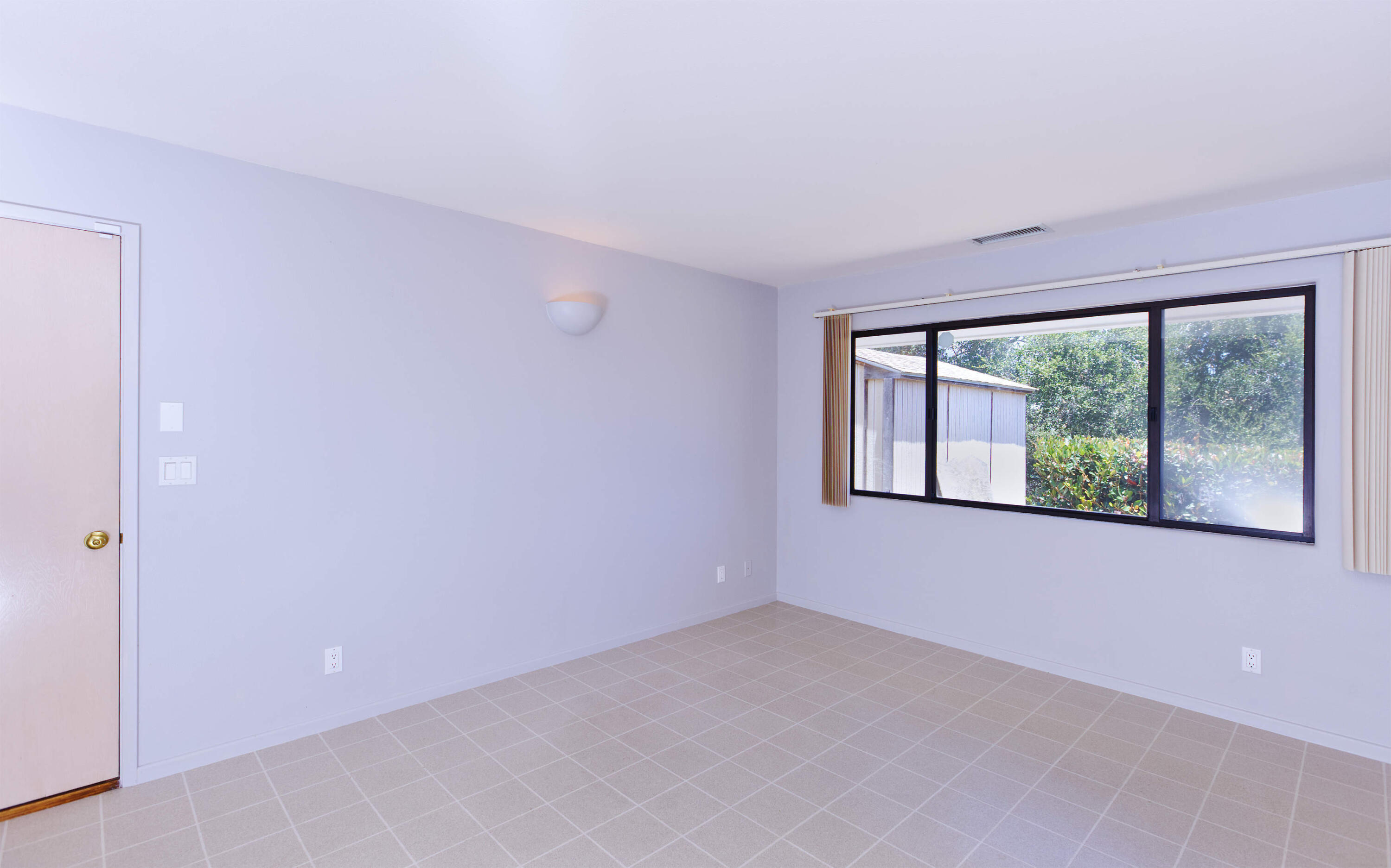 940 Camino Del Rio Santa Barbara, CA 93110 - Photo 18 of 28 Bedroom 4