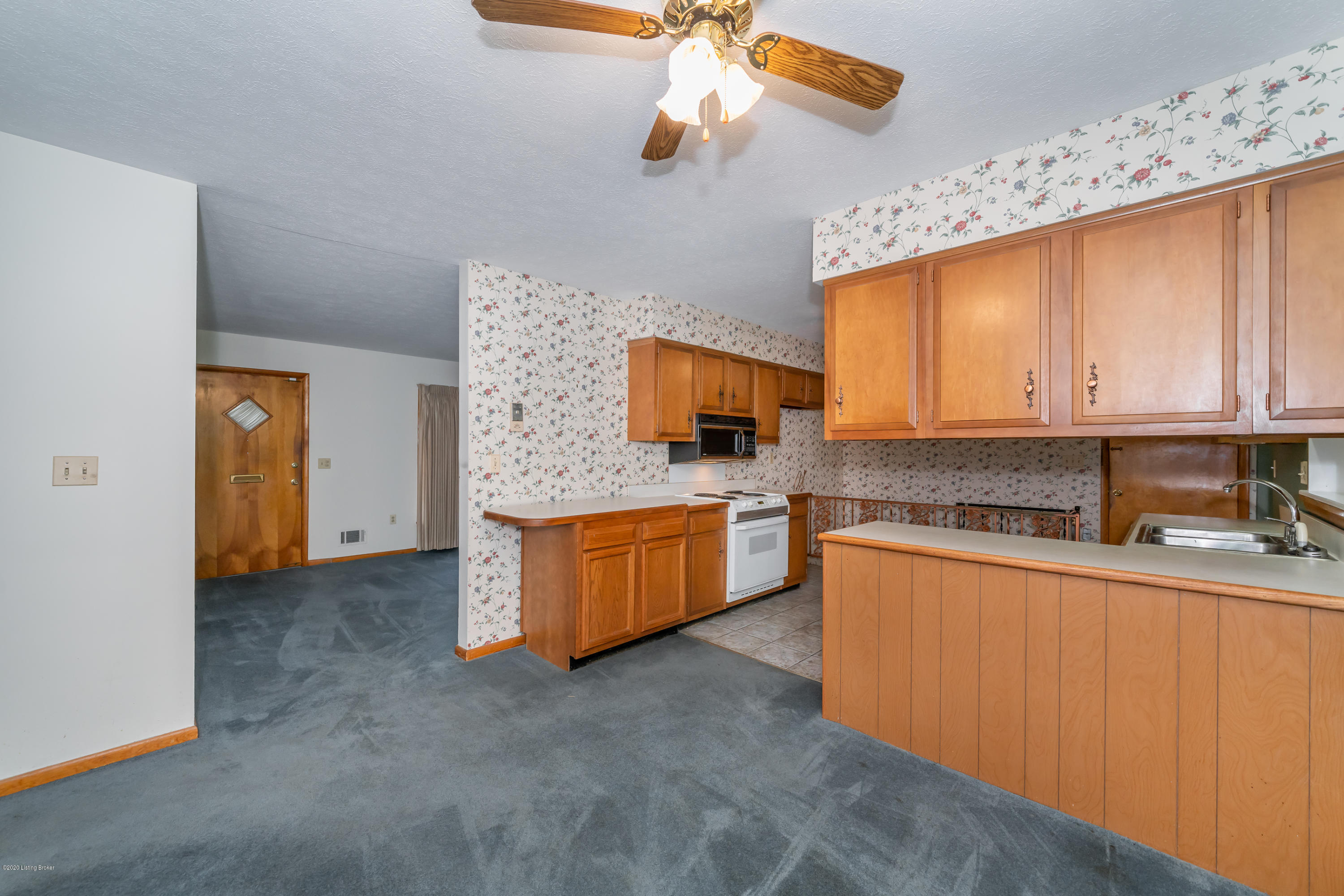 7401 Ridan Way Louisville, KY 40214 - Photo 11 of 44 7401 Ridan Way L-21