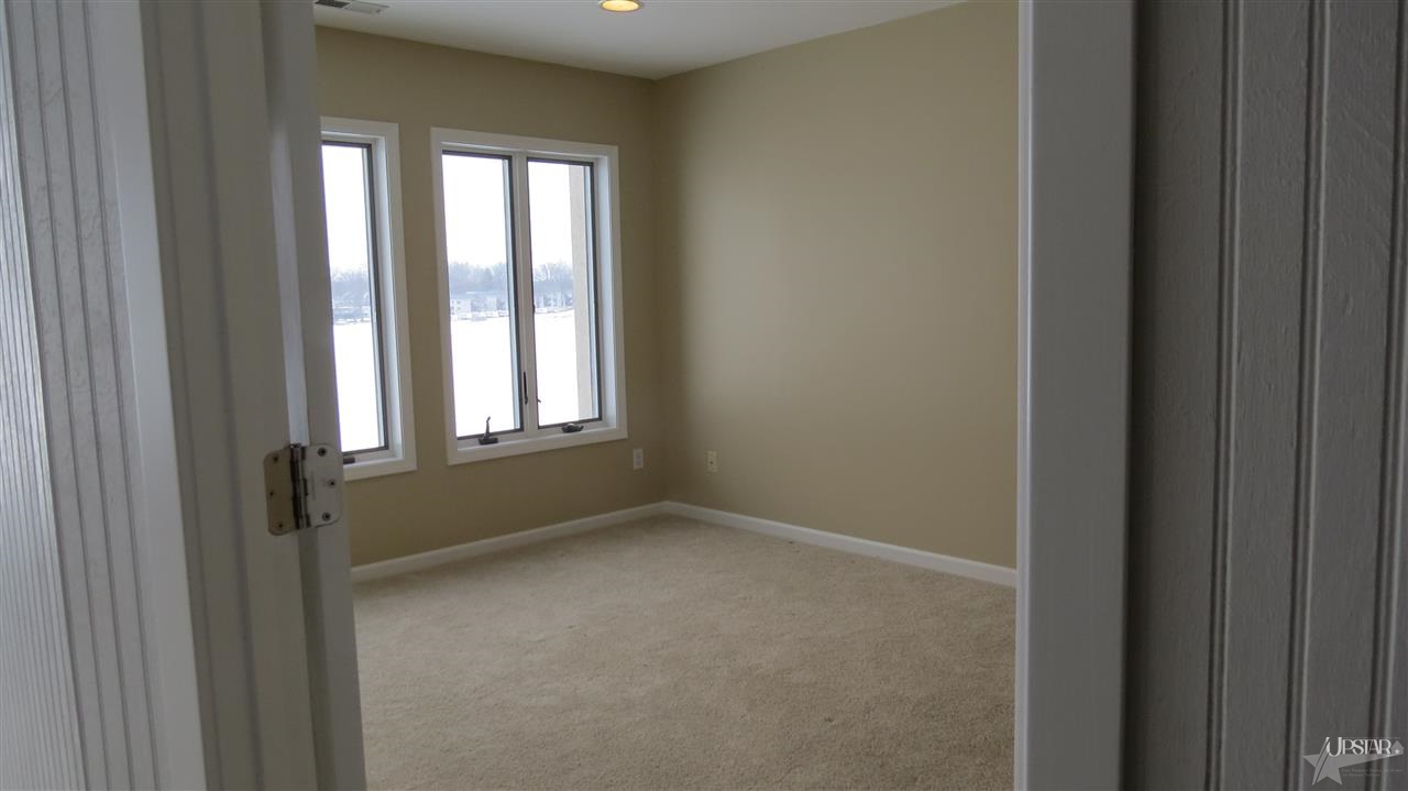8986 East Hatchery Road, Unit 4 Syracuse, IN 46567 - Photo 7 of 18 Gallery Image 7