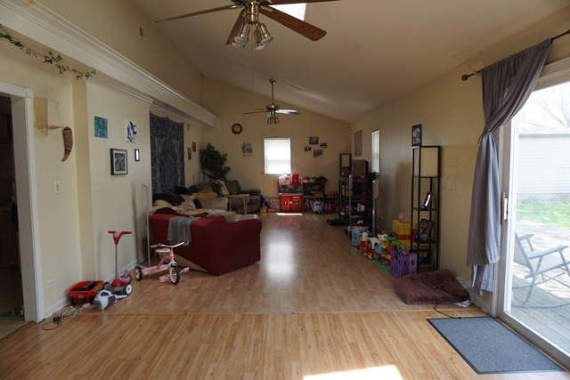 322 Macon Avenue Romeoville, IL 60446 - Photo 8 of 18