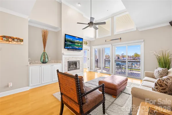 $649,000 | 18700 Nautical Drive, Unit 303, Cornelius, NC 28031