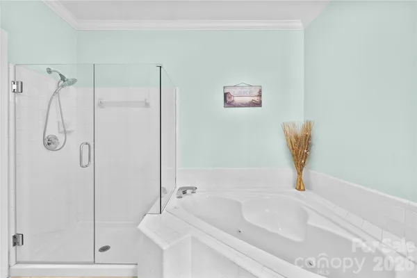 $649,000 | 18700 Nautical Drive, Unit 303, Cornelius, NC 28031