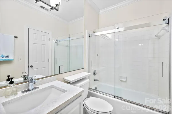 $649,000 | 18700 Nautical Drive, Unit 303, Cornelius, NC 28031