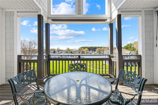 $649,000 | 18700 Nautical Drive, Unit 303, Cornelius, NC 28031