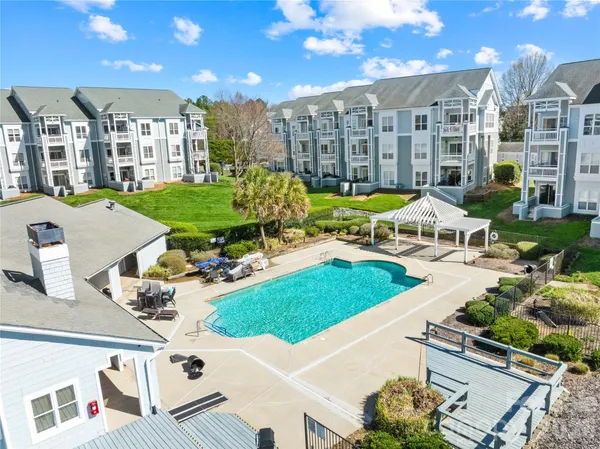 $649,000 | 18700 Nautical Drive, Unit 303, Cornelius, NC 28031