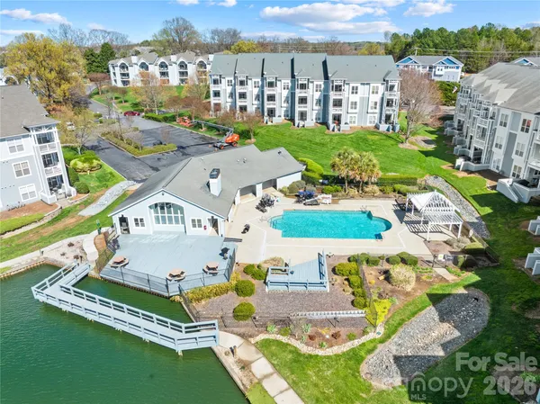 $649,000 | 18700 Nautical Drive, Unit 303, Cornelius, NC 28031