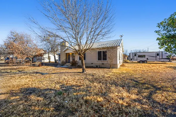 a house view with a outdoor space