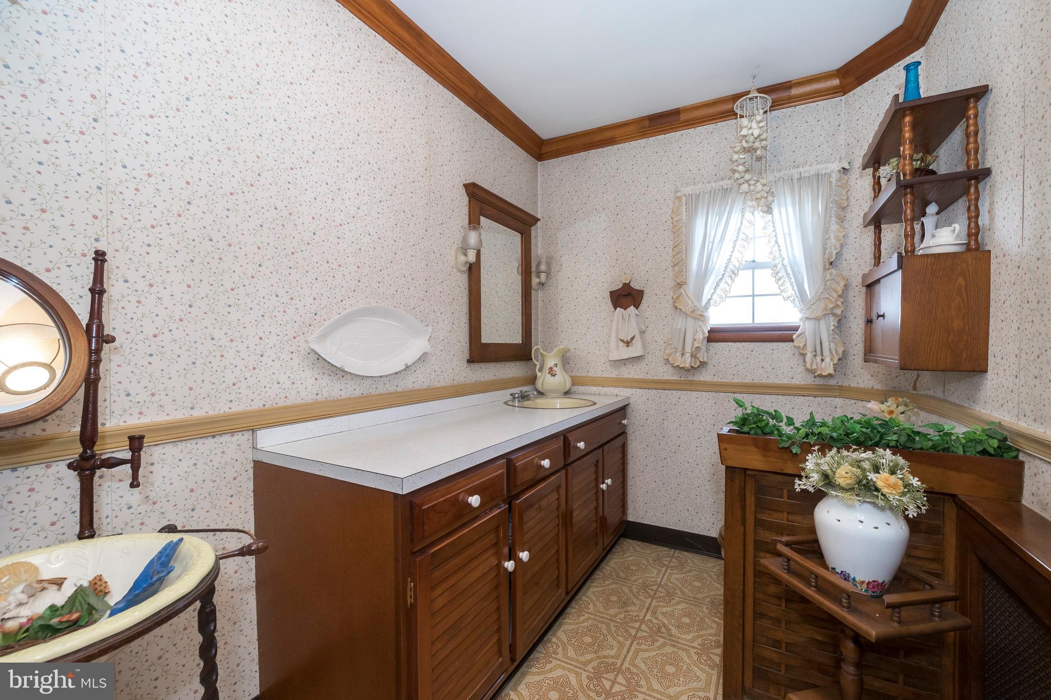 505 Overhill Road Conshohocken, PA 19428 - Photo 11 of 29 Gallery Image 11
