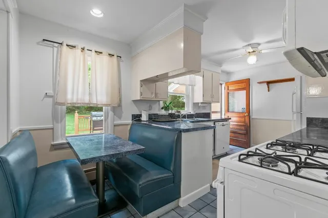 $725,000 | 6 Wabasso Terrace, Middletown, RI 02842