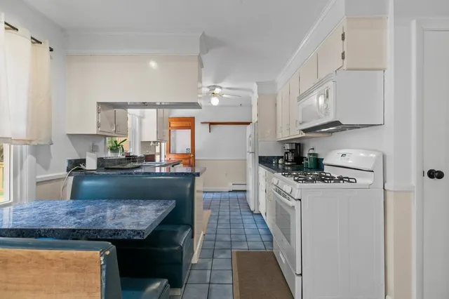 $725,000 | 6 Wabasso Terrace, Middletown, RI 02842