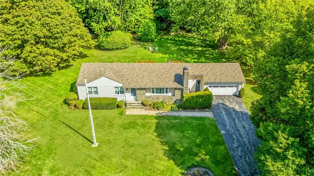 $725,000 | 6 Wabasso Terrace, Middletown, RI 02842