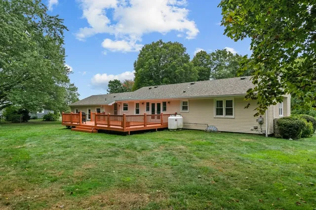 $725,000 | 6 Wabasso Terrace, Middletown, RI 02842